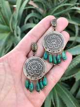Load image into Gallery viewer, Bronze Xóchitl &amp; turquoise Earrings