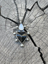 Load image into Gallery viewer, Obsidian heart with moonstone