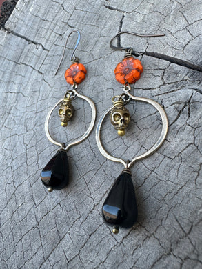 Noche de muertos earrings