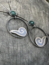 Load image into Gallery viewer, Palabra &amp; Jade hoops