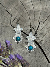 Load image into Gallery viewer, Pienso en ti ~ chrysocolla~ Earrings