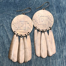 Load image into Gallery viewer, Large Ximalli Earrings