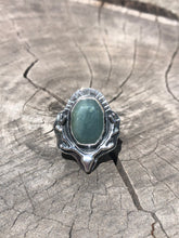 Load image into Gallery viewer, Venadito with Jade ring