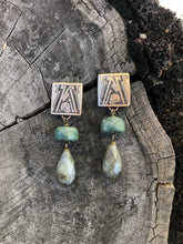 Load image into Gallery viewer, Mitla stone earrings